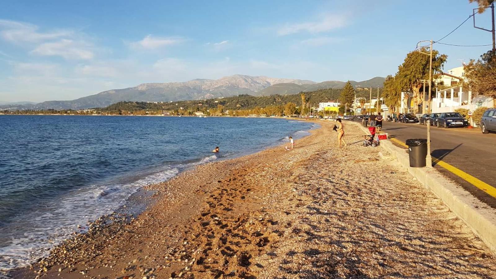 House By The Sea/σπίτι στην θάλασσα *