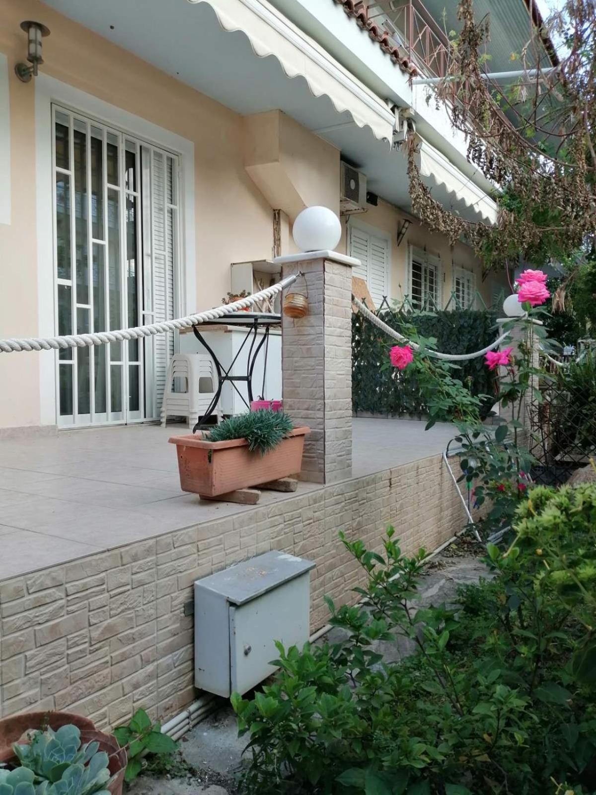 Apartment House By The Sea/σπίτι στην θάλασσα Flambouras